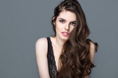 Stüdyo güzel genç kız.