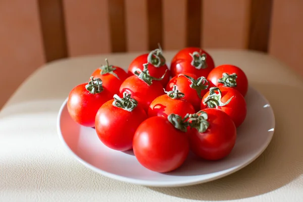 Tomates cereja. Alimentação saudável . — Fotografia de Stock