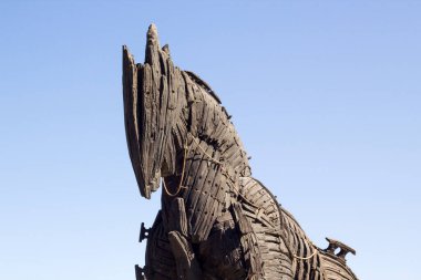 Türkiye 'nin mavi gökyüzünde, Truva atı modelinin bir parçası olan Çanakkale-TURKEY-10.16.2025