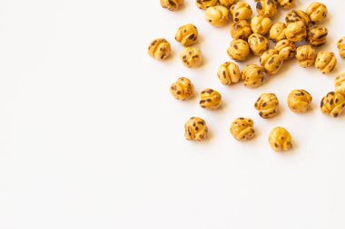 Fotokopi alanı olan çift kavrulmuş nohut.