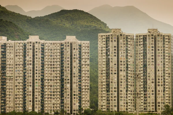 Block of buildings on hill in Hong Kong — Stock Photo, Image