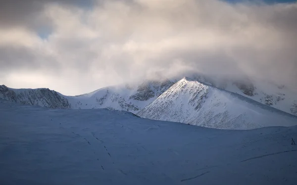 Coire um Lochain e um Sneachda de Coire — Fotografia de Stock