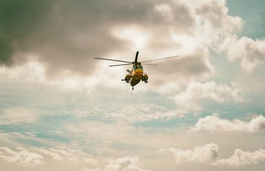 Arama ve kurtarma helikopteri