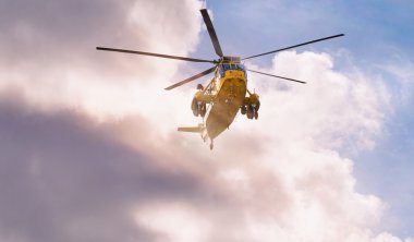 Arama ve kurtarma helikopteri