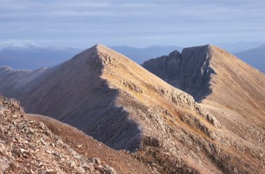 Beinn Eighe Zirvesi bakan