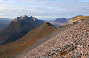Seyir dışarı üzerinden Liathach yönelik