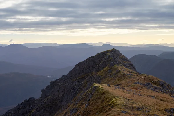 Looking out over Stuc Coire an Laoigh — Stock Photo, Image