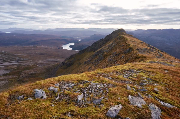 Looking out over Stuc Coire an Laoigh — Stock Photo, Image
