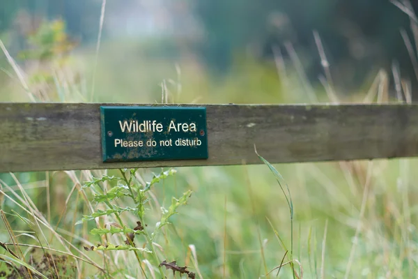 Wildlife Area, Do Not Disturb sign. — Stock Photo, Image