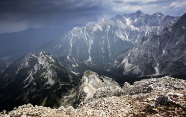 Julian Alps üzerinde fırtına