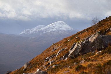 Ismarlayarak cennet ile dağların