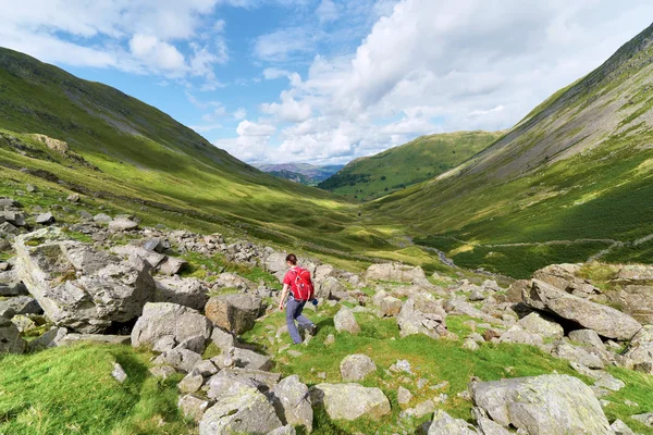 Female hiker walking in English Lake District — Stock Photo, Image