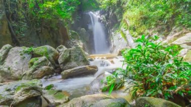 şelale Doi Inthanon Milli Park, Chiang Mai, Tayland