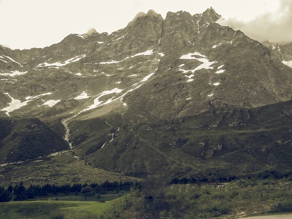 Cervinia Aostadalen vintage bleknat — Stockfoto