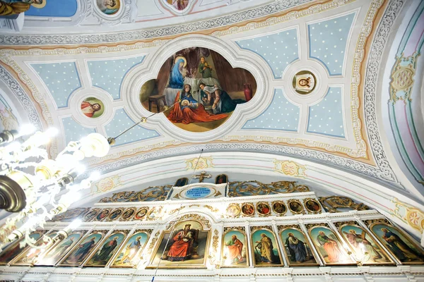 Plafond na igreja — Fotografia de Stock