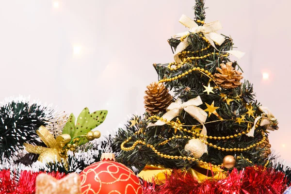 Christmas theme. Focused on decorative Christmas tree — Stock Photo, Image