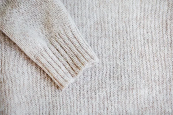 Dorywczo sweter wełniany kolor pastelowy. — Zdjęcie stockowe