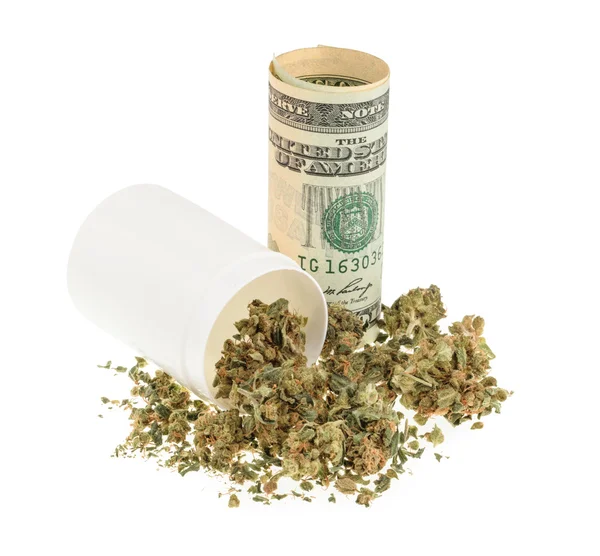 Marihuana en geld geïsoleerd op wit — Stockfoto