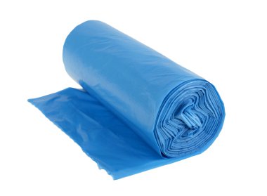 plastik çöp torbaları üzerinde beyaz izole rulo