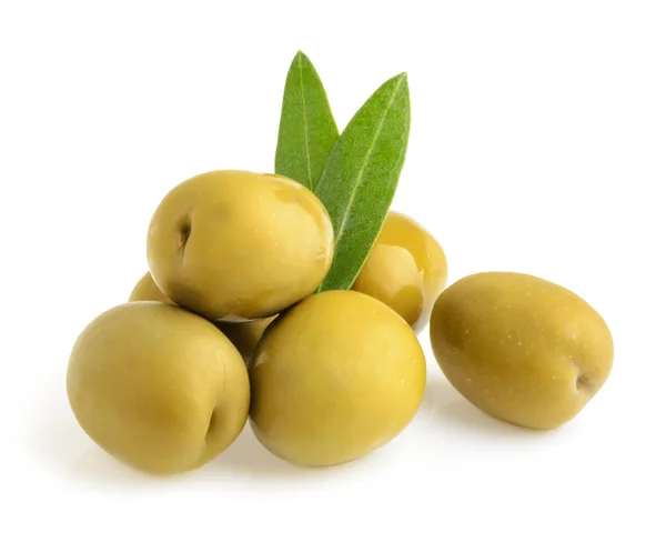 Olives vertes isolées — Photo