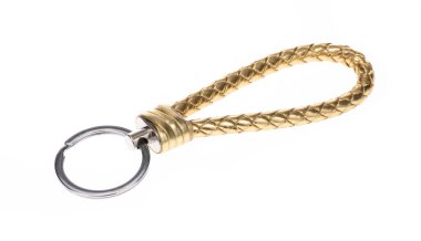 Altın Deri İp Anahtarlığı beyaz arkaplanda izole.
