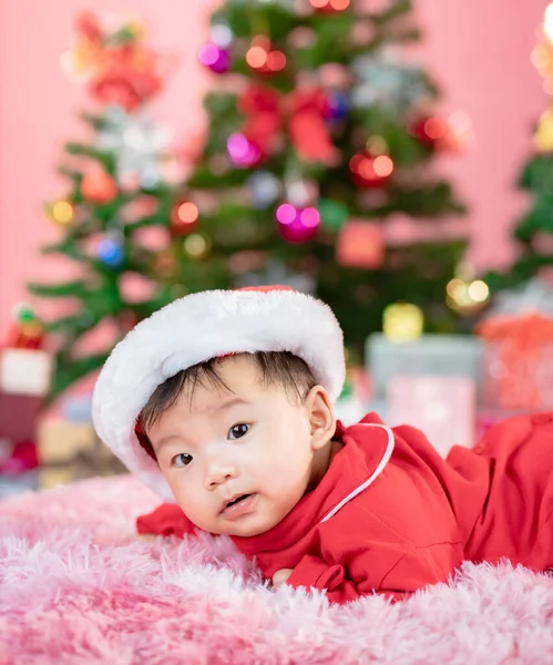 Mooie Kleine Baby Viert Kerstmis New Year Vakantie — Stockfoto