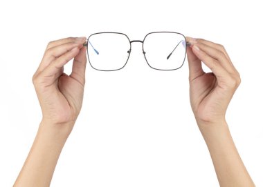 El ele tutuşan Mavi ışık bloğu beyaz arkaplanda izole edildi