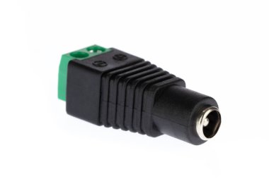 Kadın 2.1x5.5MM DC Güç Jack Plug Adaptör Bağlantısı beyaz arkaplanda izole edildi
