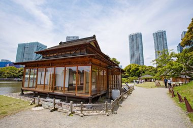 TOKYO JAPAN Mayıs - 18, 2019: Chuo ilçesindeki Hamarikyu Bahçeleri, Toyko, Japonya