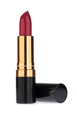 Beyaz arkaplanda izole edilmiş kırmızı ruj yakın plan