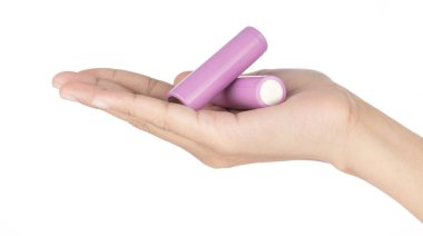 El ele tutuşma lityum 18650 bateri 3.7v beyaz zemin üzerinde izole