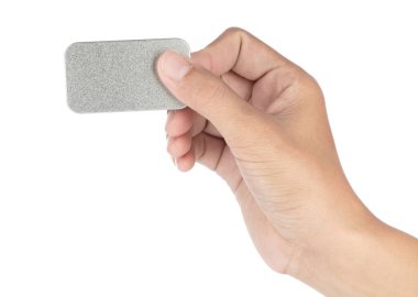 Beyaz arka planda izole edilmiş alüminyum gümüş kutu..