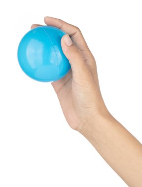 Beyaz arka planda izole edilmiş plastik top oyuncağı.