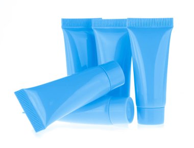 Boş Mavi Plastik Portatif Krem Konteynır Seyahati Beyaz Arkaplanda İzole Edildi