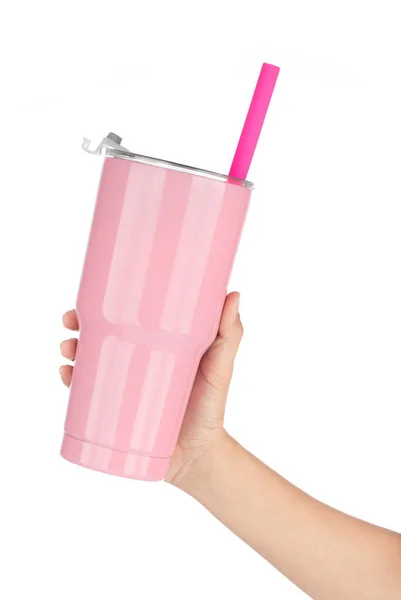 Trzymając Dłoń Pink Cold Cup Lub Steel Kubek Izolowany Białym — Zdjęcie stockowe
