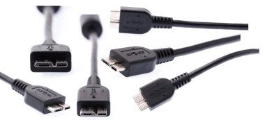 USB ve USB3.0 Bağlayıcı kümesi beyaz arkaplanda izole edildi