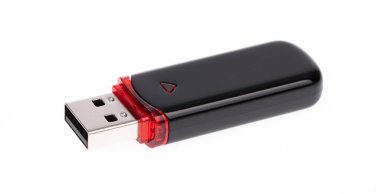 usb flash diski beyaz arkaplanda izole edildi
