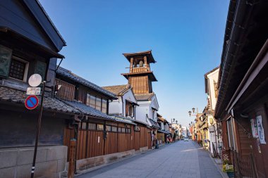 Kawagoe, Saitama Bölgesi, Japonya - 17 Mayıs 2019: Toki no Kane ahşap çan kulesi Ko-Edo olarak bilinen bölgenin sembolüdür (küçük Edo)