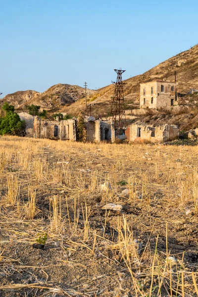 Riesi, Sicilya, İtalya 'da terk edilmiş sülfür madencilik kompleksi Trabia Tallarita — Stok fotoğraf