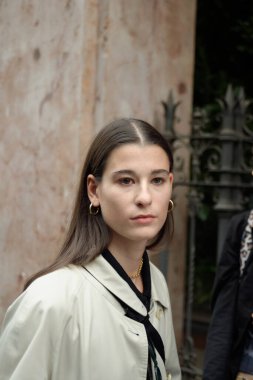 Milano Moda Haftası 'nda tasarımcı Vien' in defilesine konuklar geliyor.