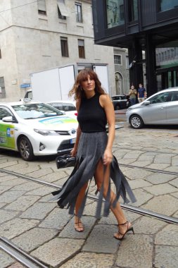 Milano Moda Haftası 'nda tasarımcı Vien' in defilesine konuklar geliyor.