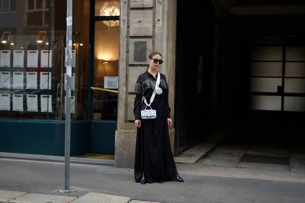 Gästerna Anländer Till Viens Modevisning Milan Fashion Week — Stockfoto