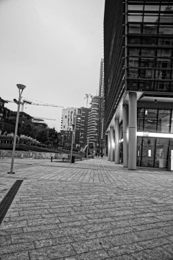 Kilitleme sırasında Milano sokakları ve yeri. Kasım 2020 - Bo Bardi Meydanı