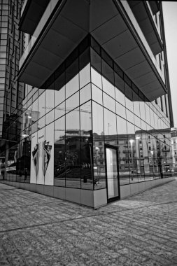 Kilitleme sırasında Milano sokakları ve yeri. Kasım 2020 - Bo Bardi Meydanı