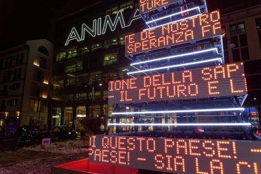 Milano 'da Noel ağacı - Aralık 2020