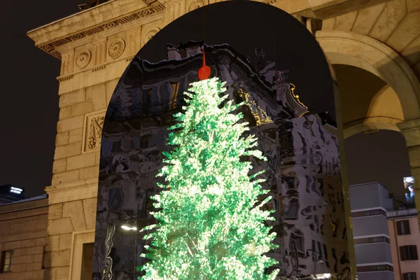 Árbol Navidad Milán Diciembre 2020 —  Fotos de Stock