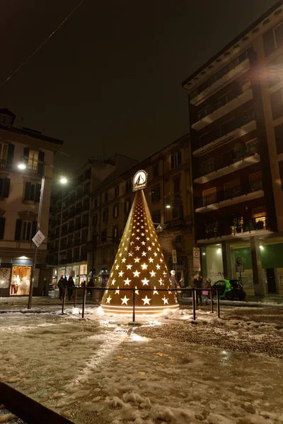 Árbol Navidad Milán Diciembre 2020 —  Fotos de Stock