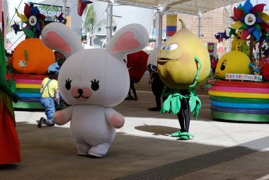 Milano 'da gerçekleştirilen 2015 ExPO. Dünyanın dört bir yanından Pavilionlar ve kültürler.