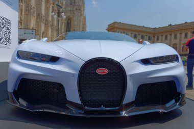 Covid 'in Milan ve Monza' da düzenlenmesinden sonraki ilk sergi olan Milano Monza Motor Fuarı 'na katılan 60' tan fazla otomobil ve motosiklet üreticisinin yenilikleri sunuldu..