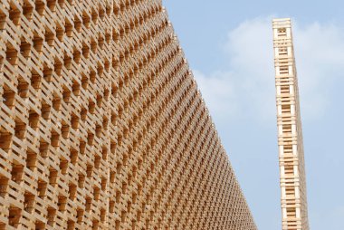 Milan 'da gerçekleştirilen 2015 Evrensel Fuarı. Katılımcı 145 ülkeden yaklaşık 50 'si kendi sergi alanlarını inşa etmeyi seçti: 